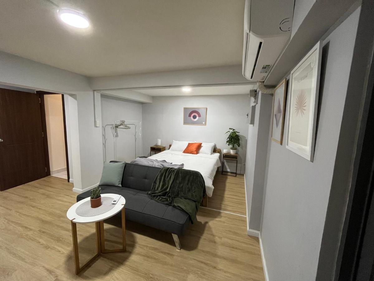 Green Box Rooms Хошимин Экстерьер фото